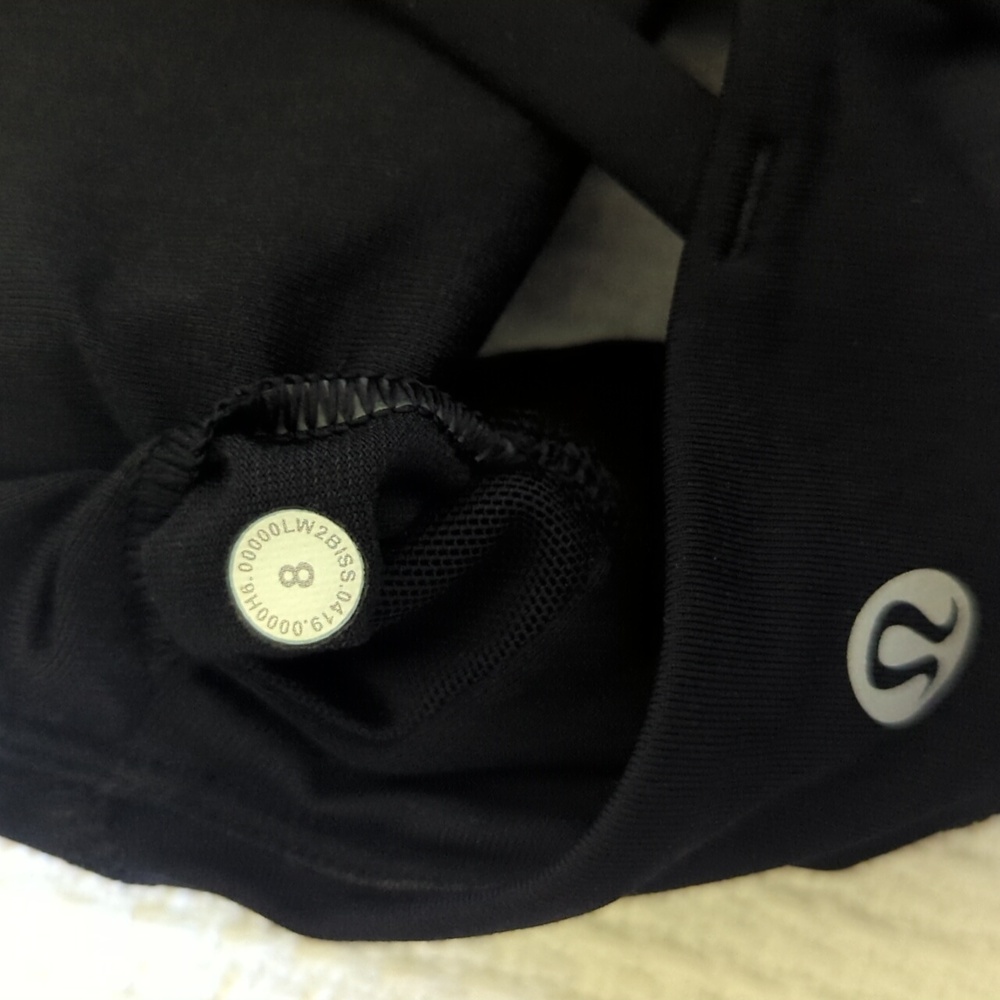 Lululemon Energy Bra *High Neck Black - Size 8 - Picture 10 of 11
